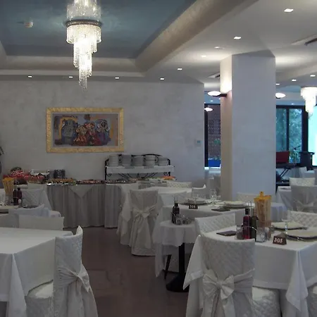 Hotell Tulipe Nazionale 3*