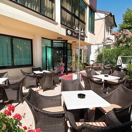 Tulipe Nazionale 3* Riccione