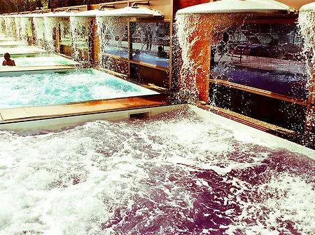 Tulipe Nazionale ホテル 3*