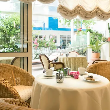 Tulipe Nazionale Szálloda