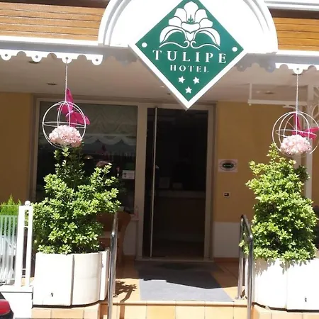 Tulipe Nazionale Hotel 3*