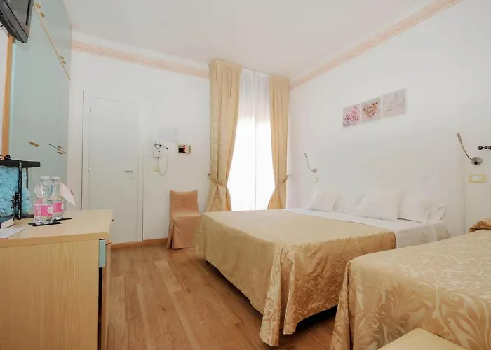 Tulipe Nazionale Hotel 3*