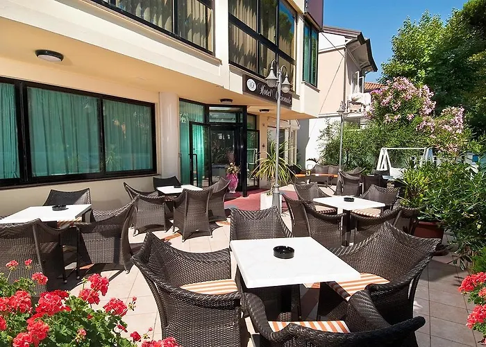 Tulipe Nazionale 3* 리치오네