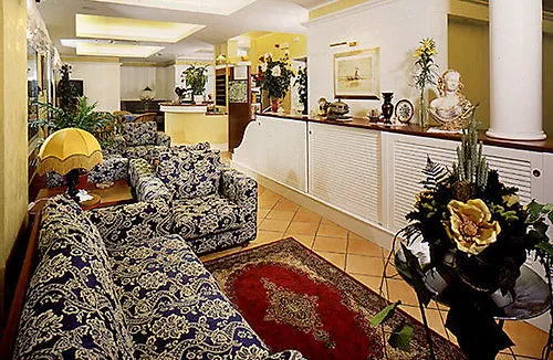 Tulipe Nazionale Hotel